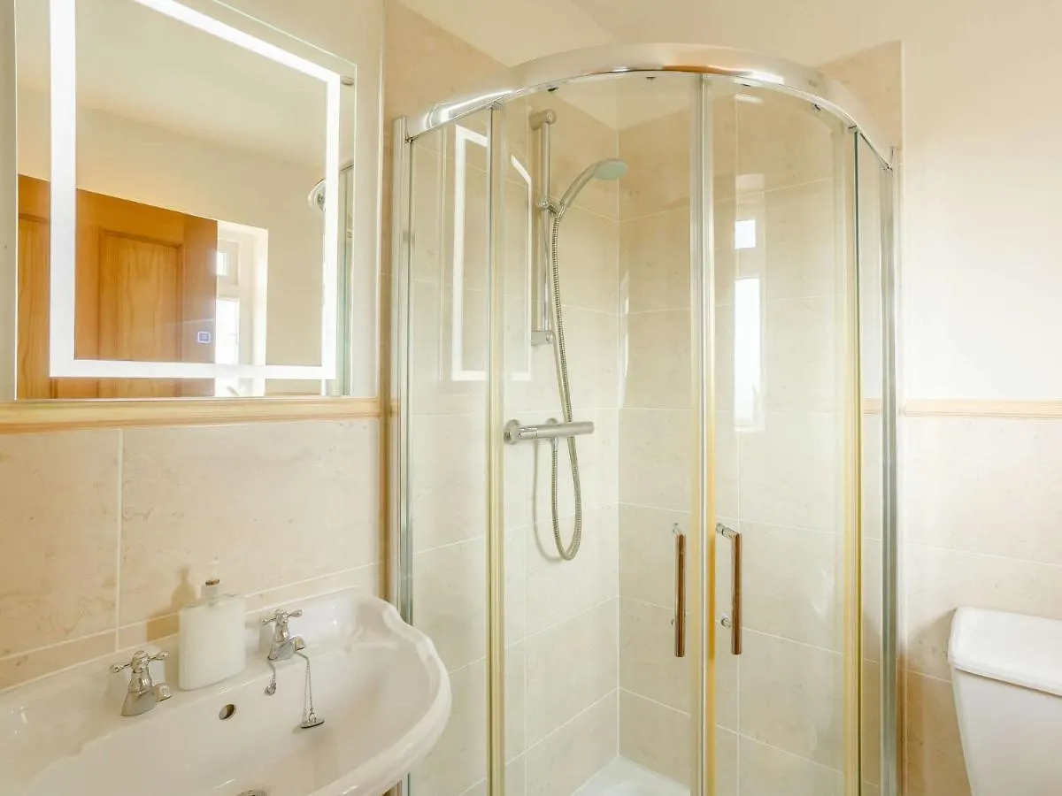 3 Bed In Denby Dale 88924 Villa Semesterbostad